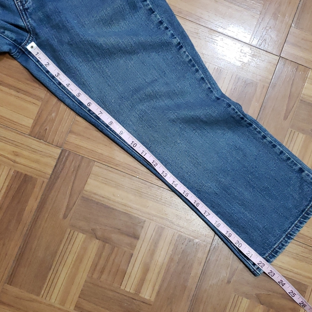 LEVI'S denim capri's - Picture 10 of 13